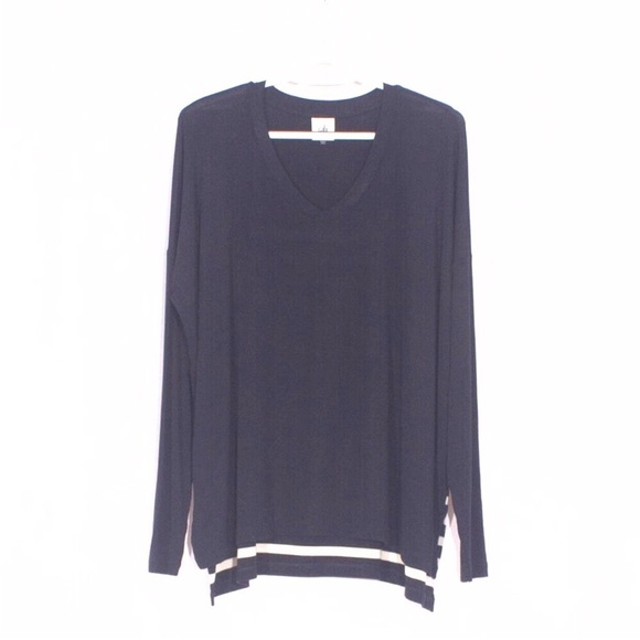CAbi Tops - CABI Dolman Sleeve Hi-Low Blouse Size M